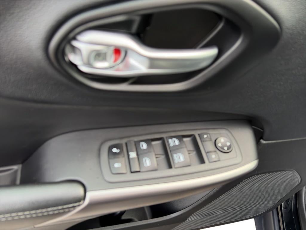 2022 Jeep Cherokee Latitude Lux 4x4