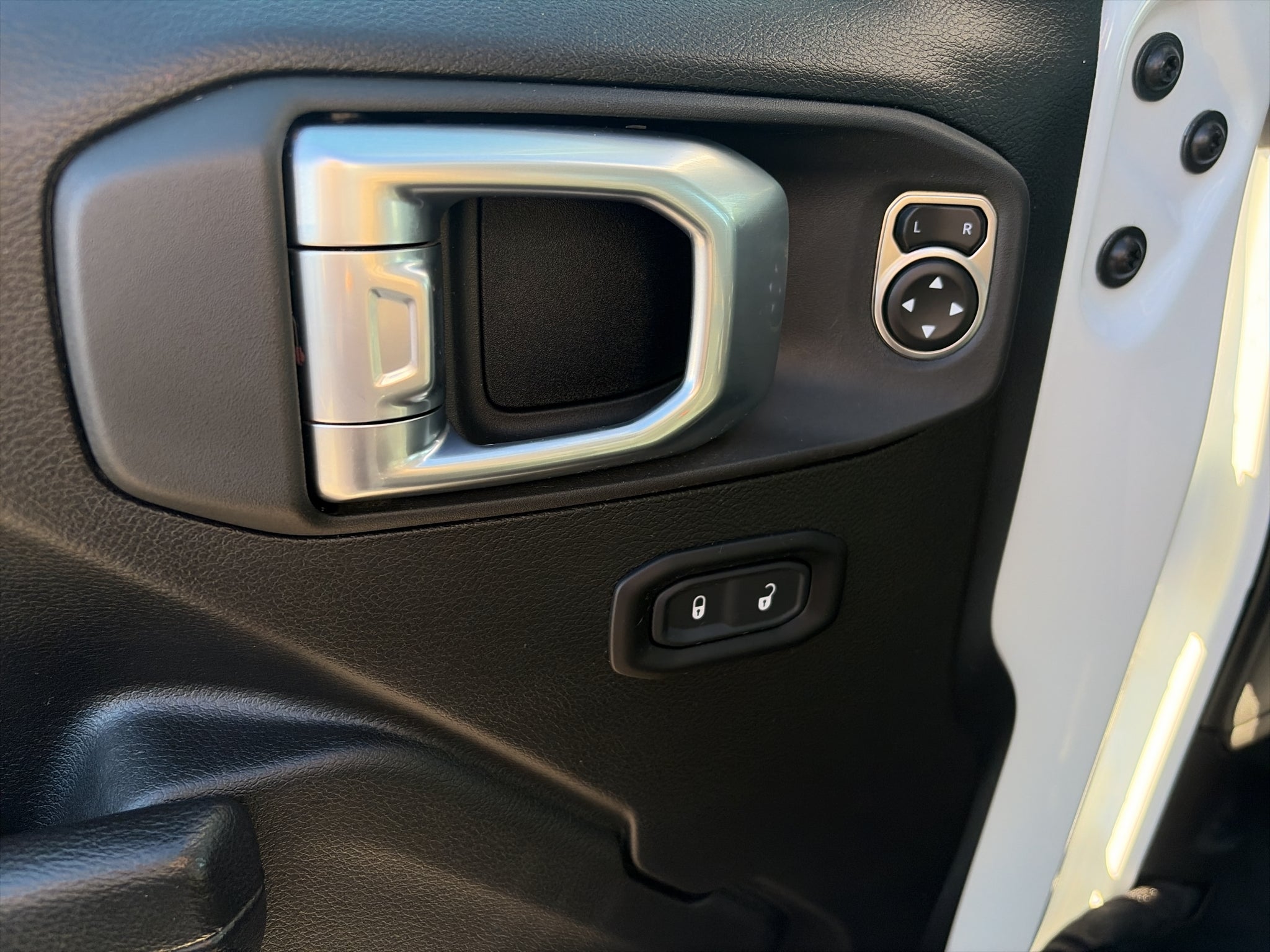2024 Jeep Wrangler 4-Door Willys 4x4