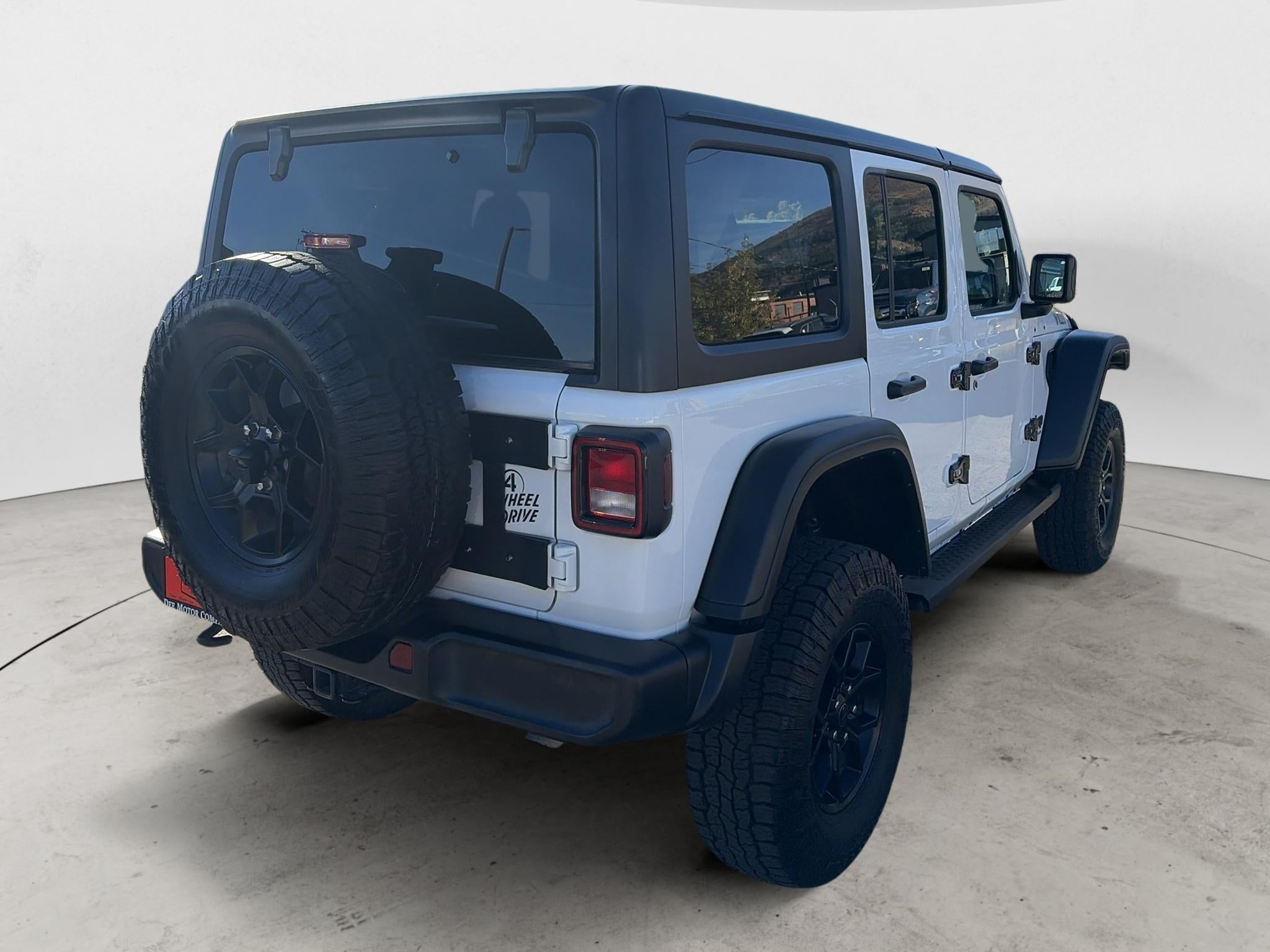2024 Jeep Wrangler 4-Door Willys 4x4