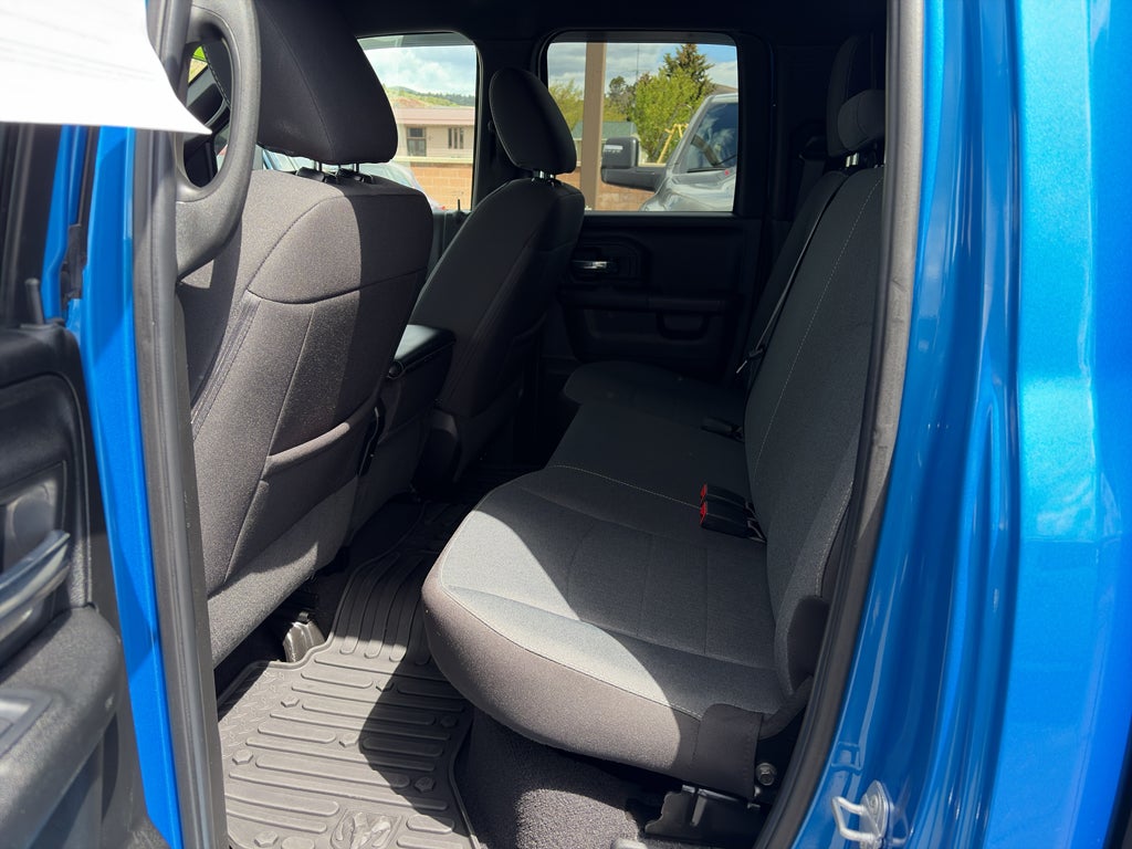 2022 RAM 1500 Classic Warlock Quad Cab 4x4 6'4" Box