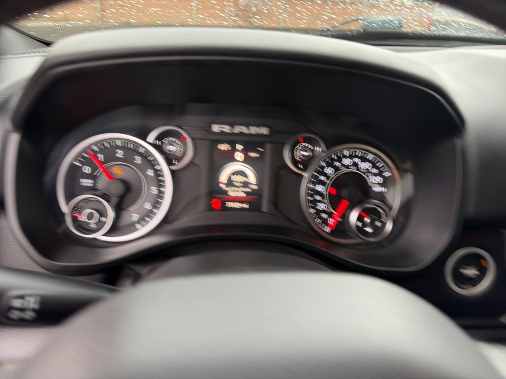 2019 RAM 1500 Big Horn/Lone Star Crew Cab 4x4 5'7" Box