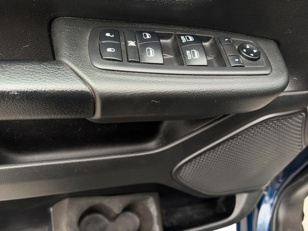 2019 RAM 1500 Big Horn/Lone Star Crew Cab 4x4 5'7" Box