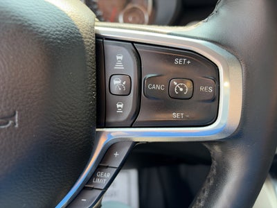 2019 RAM 1500 Laramie Crew Cab 4x4 6'4" Box