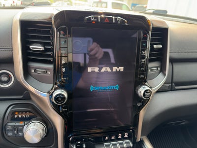 2019 RAM 1500 Laramie Crew Cab 4x4 6'4" Box