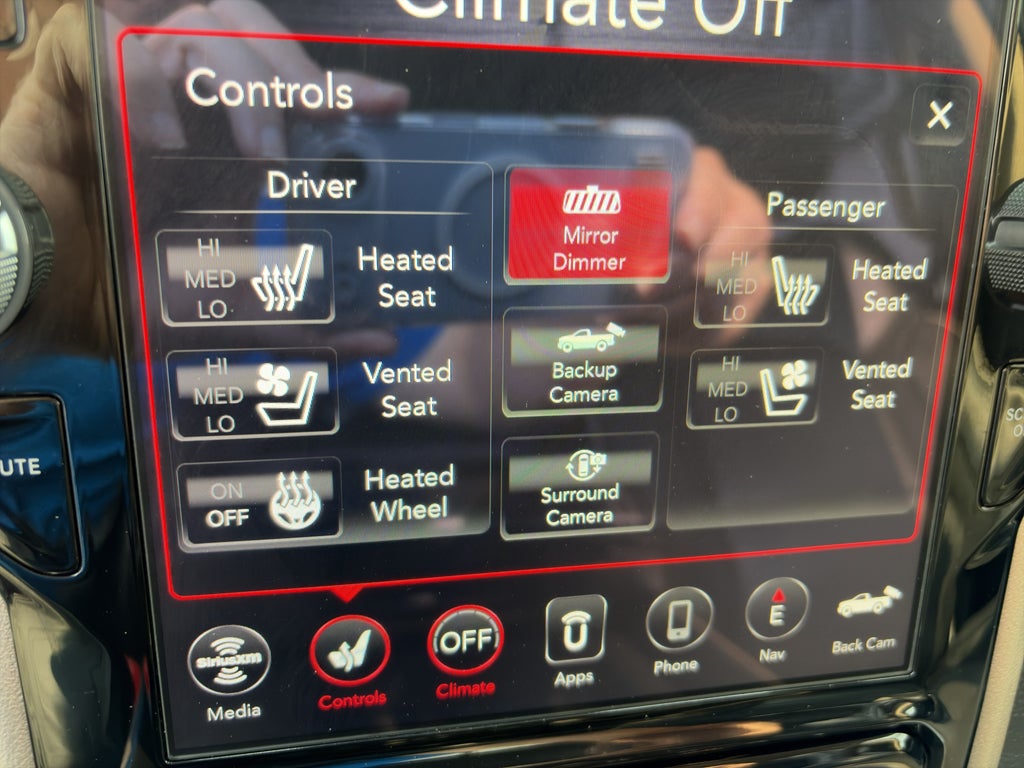 2019 RAM 1500 Laramie Crew Cab 4x4 6'4" Box