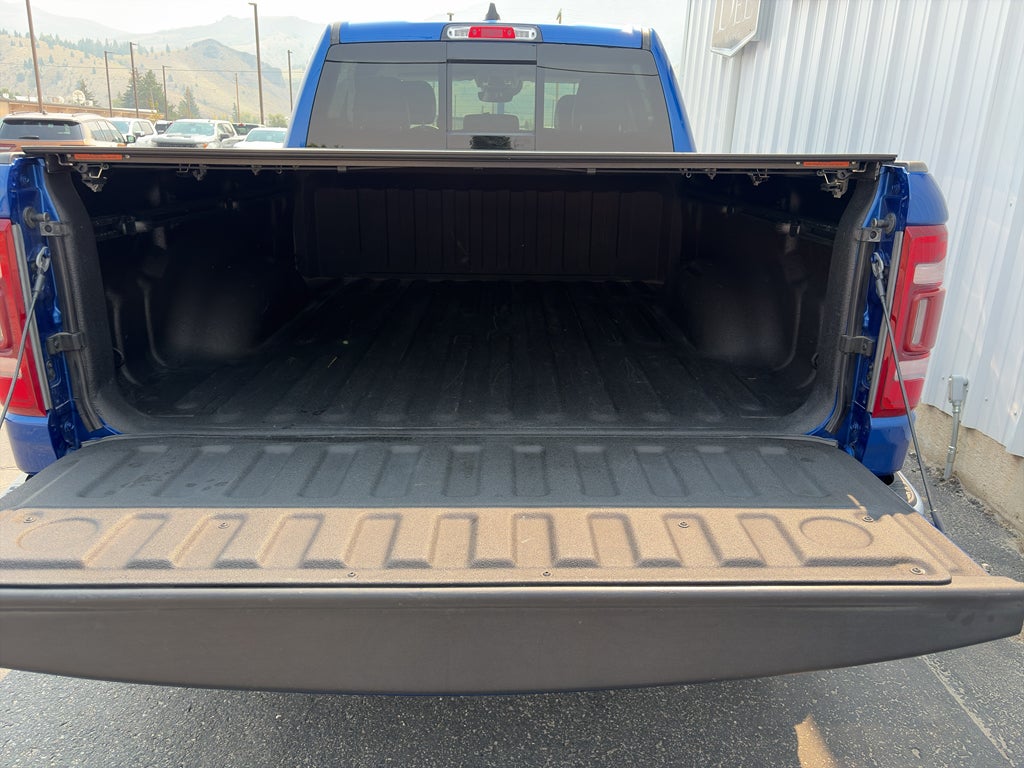 2019 RAM 1500 Laramie Crew Cab 4x4 6'4" Box