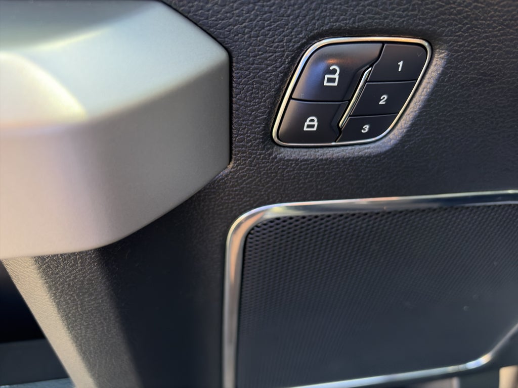 2015 Ford F-150 XLT w/HD Payload Pkg