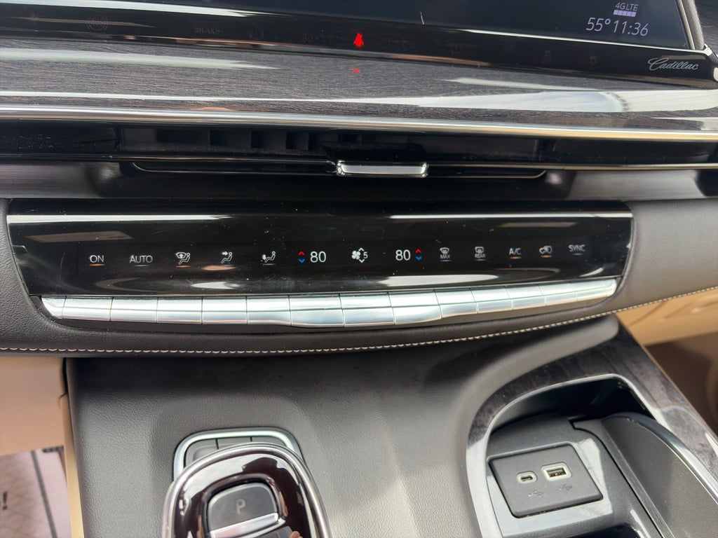 2022 Cadillac Escalade Premium Luxury