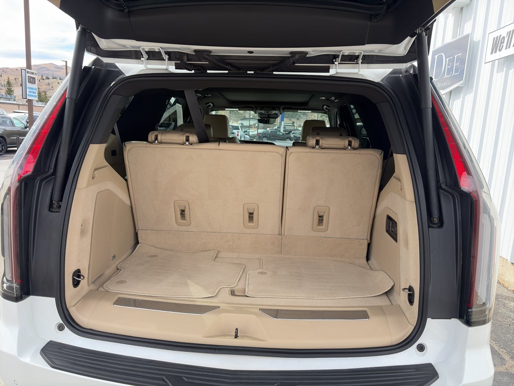 2022 Cadillac Escalade Premium Luxury