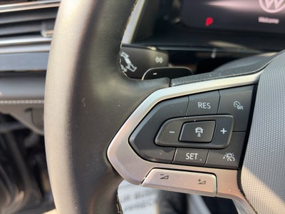 2024 Volkswagen Atlas Cross Sport 2.0T SE w/Technology