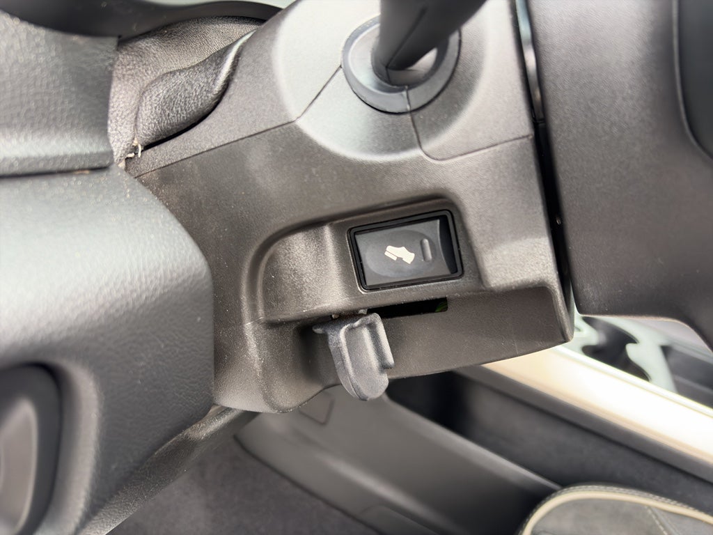 2019 RAM 3500 Laramie Crew Cab 4x4 8' Box