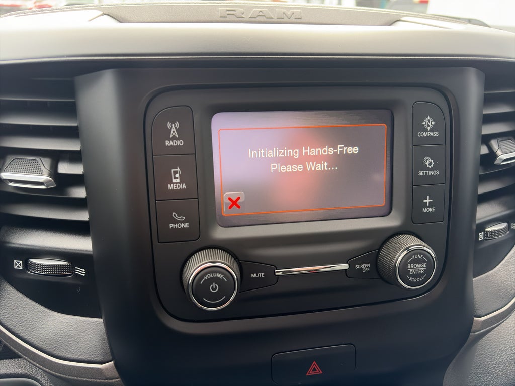 2022 RAM 2500 Tradesman Crew Cab 4x4 8' Box