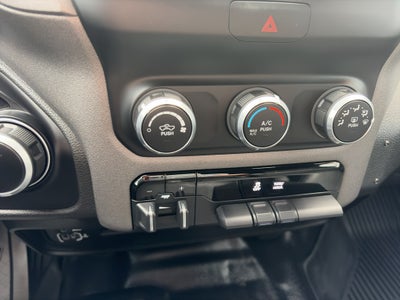 2022 RAM 2500 Tradesman Crew Cab 4x4 8' Box