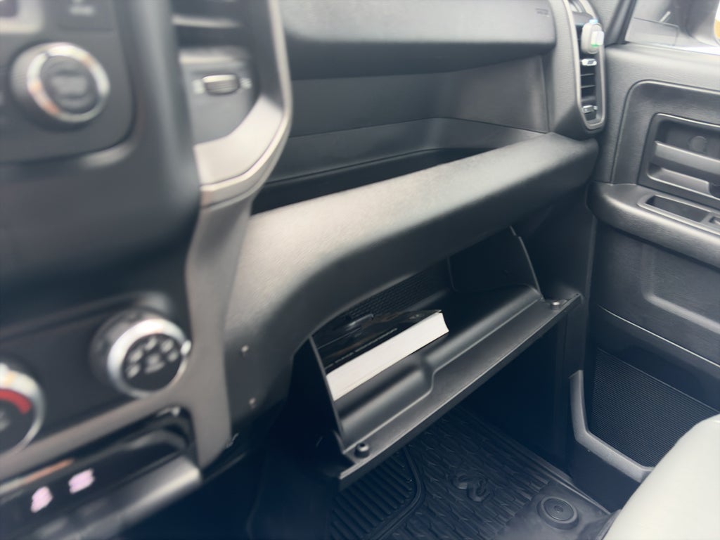 2022 RAM 2500 Tradesman Crew Cab 4x4 8' Box