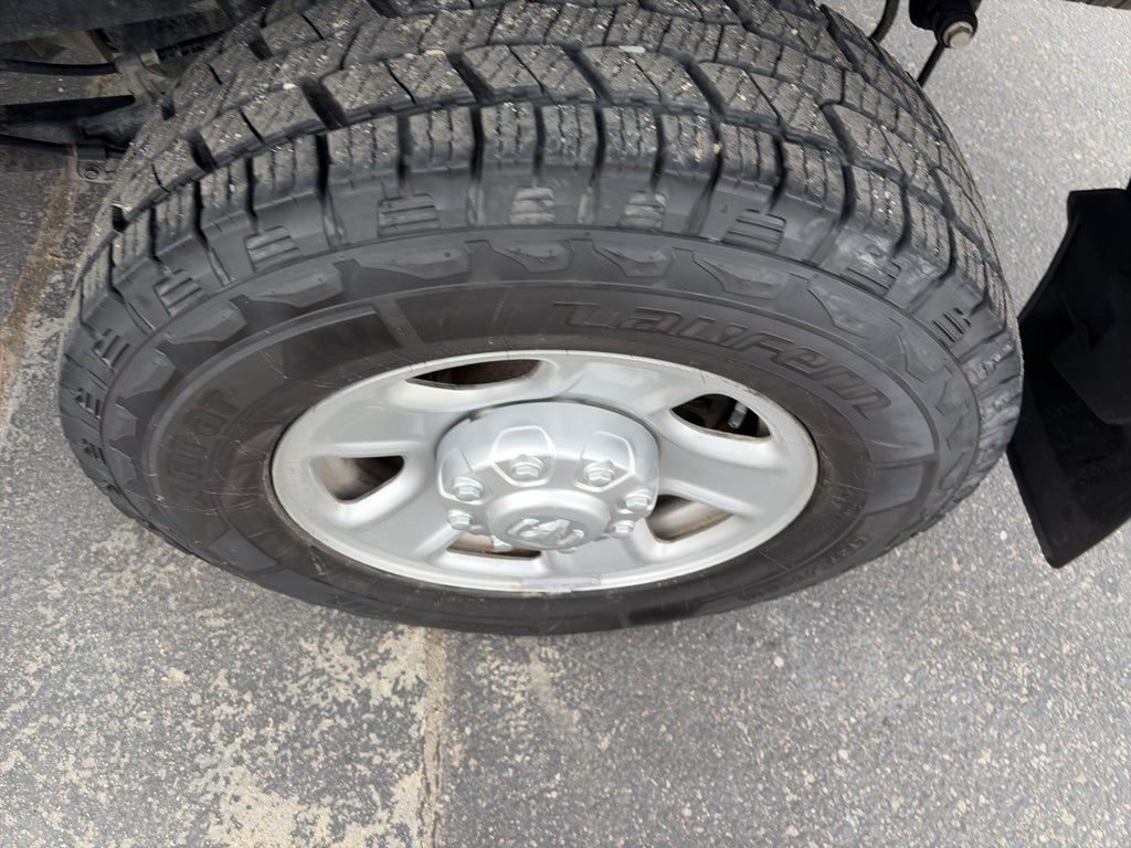 2022 RAM 2500 Tradesman Crew Cab 4x4 8' Box