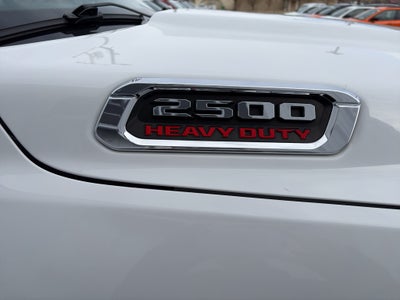 2022 RAM 2500 Tradesman Crew Cab 4x4 8' Box