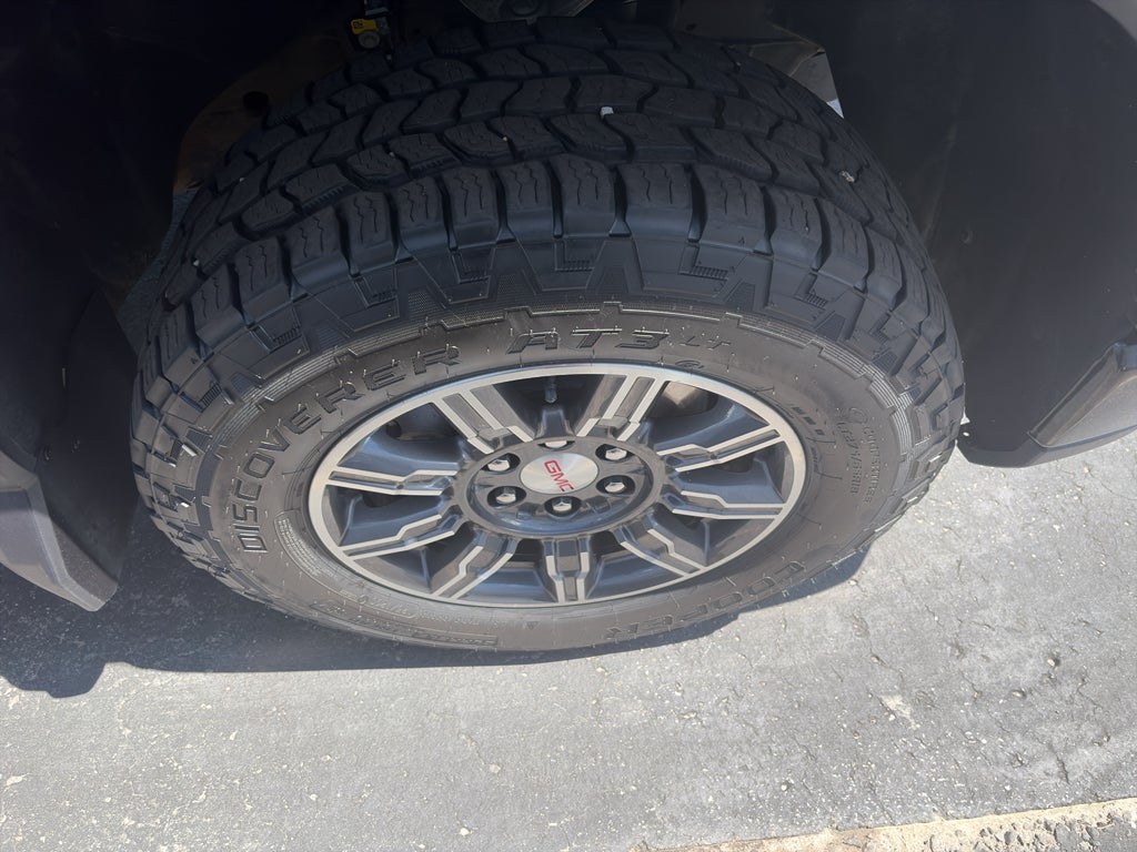 2024 GMC Sierra 1500 AT4