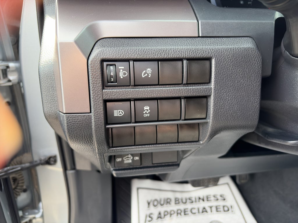 2024 Toyota Tacoma 4WD SR5