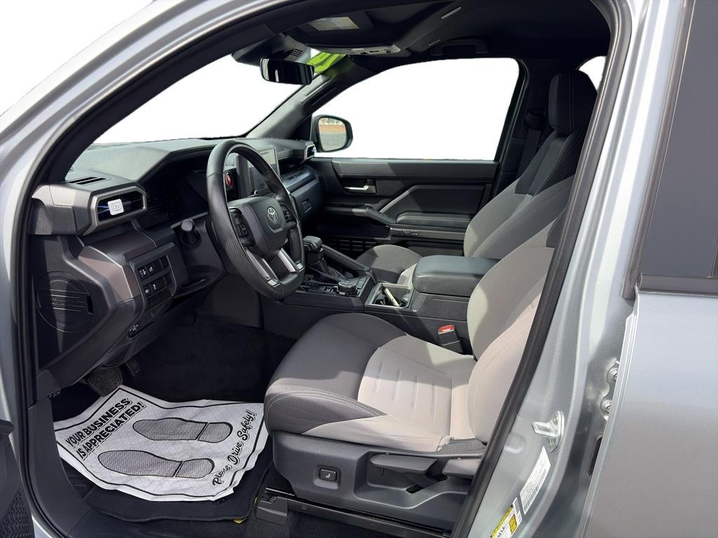 2024 Toyota Tacoma 4WD SR5