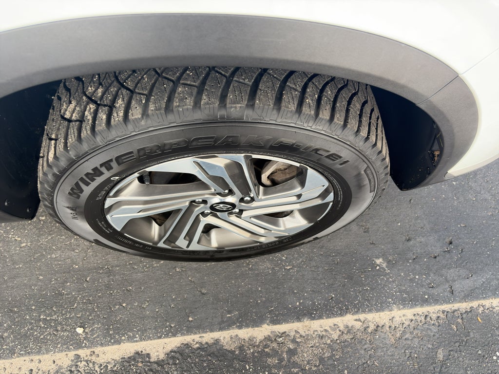2022 Hyundai Santa Fe SE